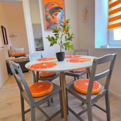 d6bd9435-e119-486b-9da3-677186ecc2a6