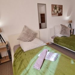 dd8f10fc-60c7-4e19-b719-611eaac8e3d7