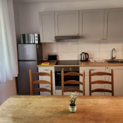 e15c6606-a58b-47e0-9b65-c61b2f26f894